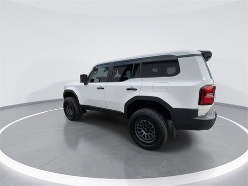 Used 2024 Toyota Land Cruiser image 6