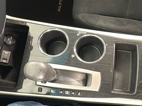 Used 2014 Nissan Altima 2.5 SV image 26