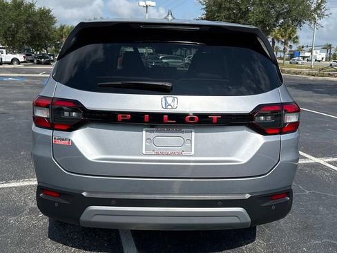 Certified 2023 Honda Pilot EX-L image 4