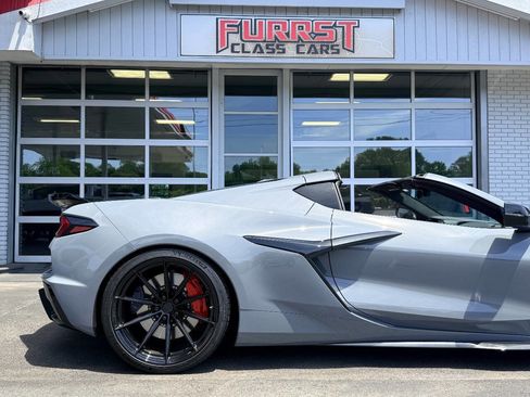 Used 2024 Chevrolet Corvette Z06 RWD image 18