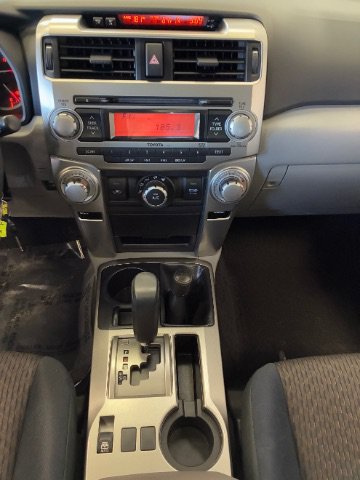 Used 2011 Toyota 4Runner SR5 AWD/4WD image 22