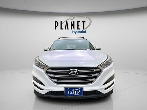 Used 2017 Hyundai Tucson Limited w/ Cargo Package AWD/4WD image 5