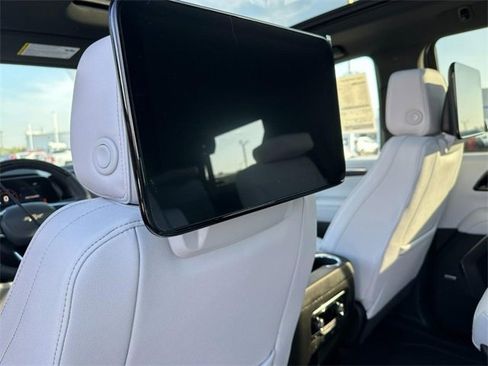 New 2026 Chevrolet Tahoe Premier image 6