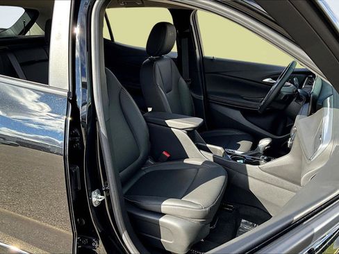 Used 2024 Buick Encore GX Sport Touring w/ Comfort Package image 7