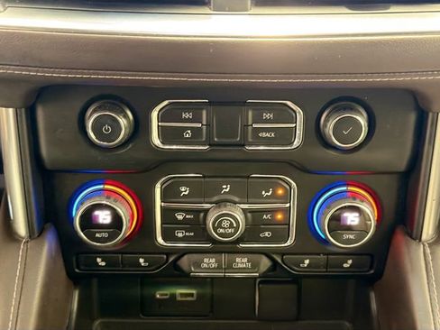 Used 2022 Chevrolet Tahoe LT image 16