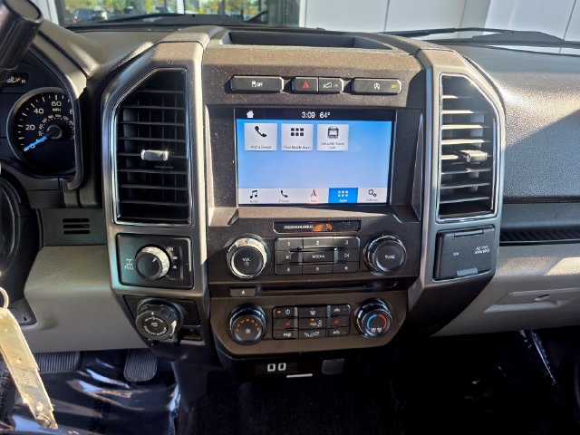 Used 2018 Ford F150 XLT w/ Equipment Group 302A Luxury AWD/4WD image 28