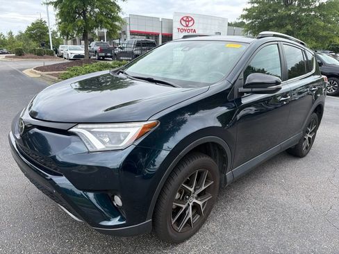 Used 2017 Toyota RAV4 SE FWD image 2