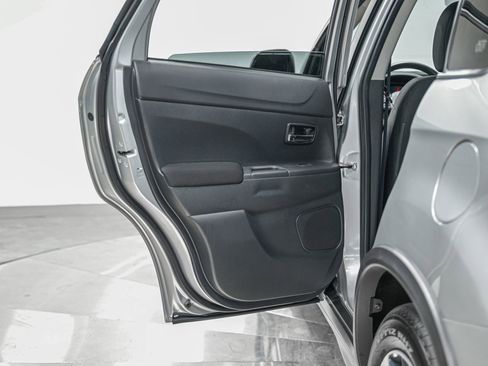 Used 2024 Mitsubishi Outlander Sport ES image 28