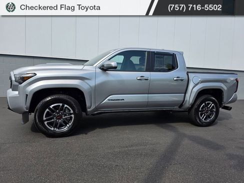 Used 2024 Toyota Tacoma TRD Sport w/ TRD Sport Upgrade Package AWD/4WD image 2