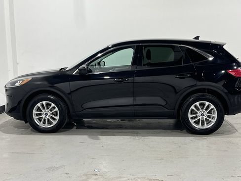 Used 2021 Ford Escape SE w/ Cold Weather Package image 13