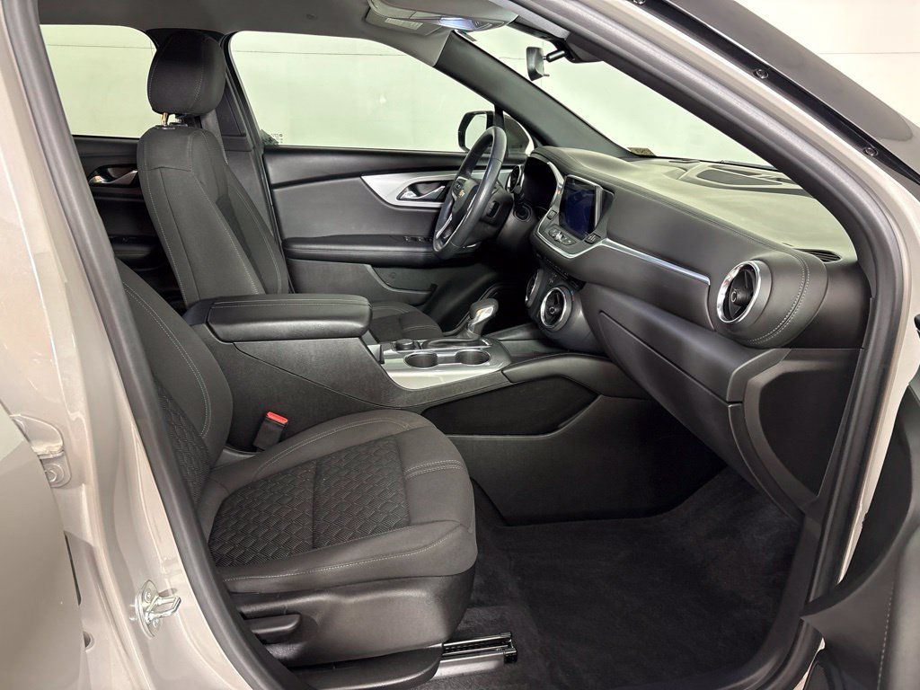 Certified 2021 Chevrolet Blazer LT w/ LPO, Cargo Package FWD image 18