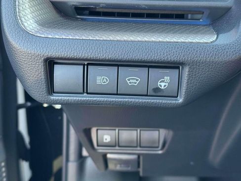 Used 2025 Toyota Prius XLE image 19