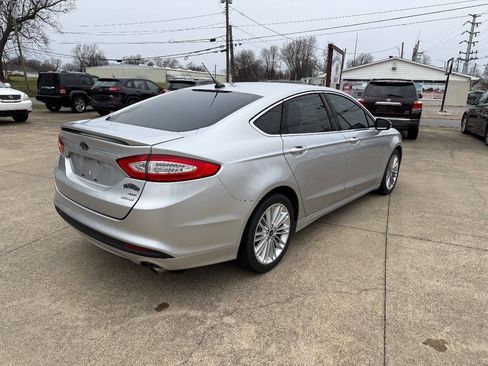 Used 2014 Ford Fusion SE w/ Equipment Group 202A image 4