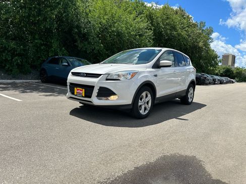 Used 2015 Ford Escape SE FWD image 4