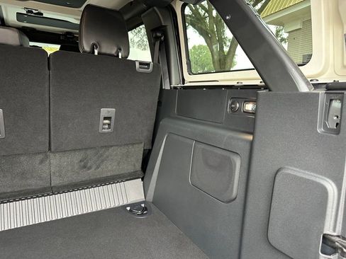 New 2025 Ford Bronco Badlands image 50