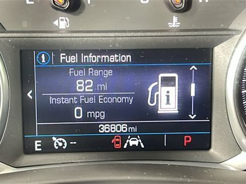 Used 2022 GMC Terrain SLE w/ Driver Convenience Package AWD/4WD image 18