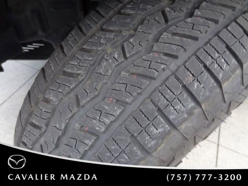 Used 2024 Toyota Tacoma TRD Off-Road w/ TRD Off Road Premium Package AWD/4WD image 44