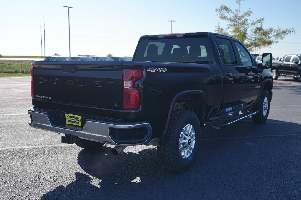Used 2025 Chevrolet Silverado 2500 LT w/ Convenience Package AWD/4WD image 7