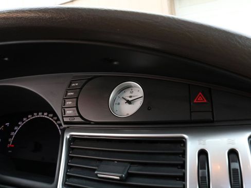 Used 2004 Chrysler Pacifica AWD image 25