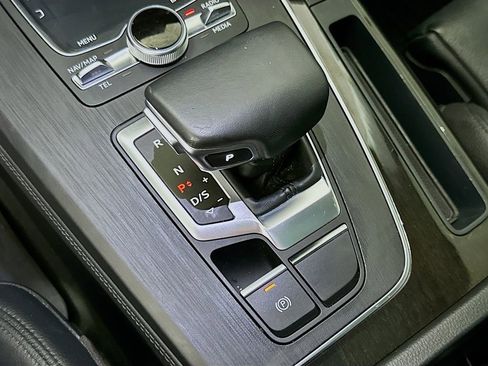 Used 2019 Audi Q5 2.0T Premium Plus w/ Premium Plus Package image 32