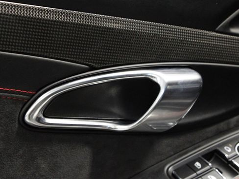 Certified 2018 Porsche 718 Cayman GTS RWD image 27