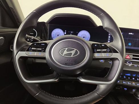 Used 2024 Hyundai Elantra Limited FWD image 20