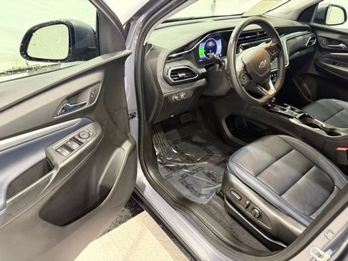 Used 2023 Chevrolet Bolt EUV LT w/ Convenience Package FWD image 29