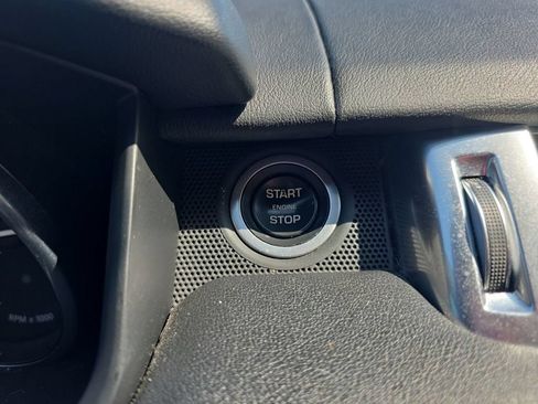 Used 2016 Land Rover Range Rover Sport SE AWD/4WD image 29