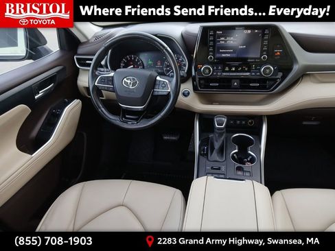 Used 2020 Toyota Highlander XLE image 17