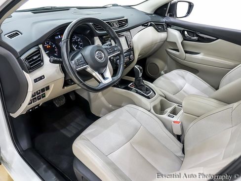 Used 2022 Nissan Rogue Sport SL w/ Premium Package image 14