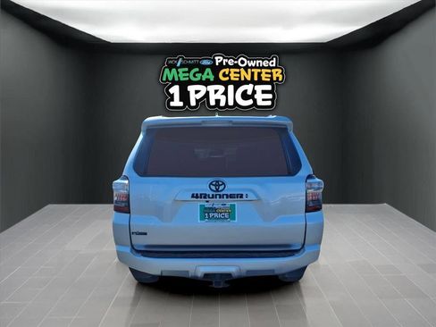 Used 2023 Toyota 4Runner SR5 Premium image 24