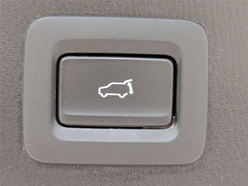 Used 2022 MAZDA CX-5 AWD 2.5 S w/ Premium Package image 16