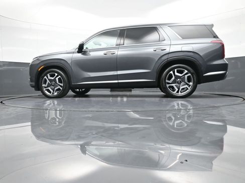 Certified 2025 Hyundai Palisade Limited image 38