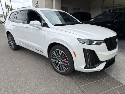 Certified 2024 Cadillac XT6 Sport AWD/4WD image 10