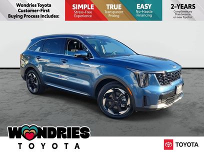 Used 2025 Kia Sorento EX