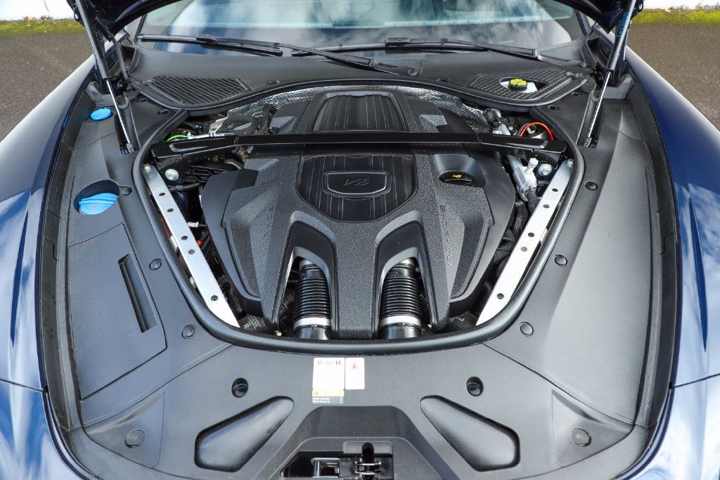 Used 2022 Porsche Panamera 4S AWD/4WD image 19