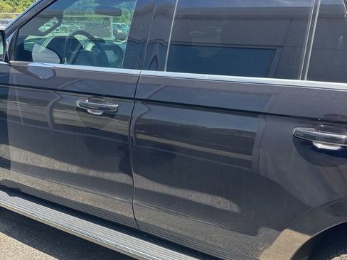 Used 2021 Ford Expedition XLT RWD image 8