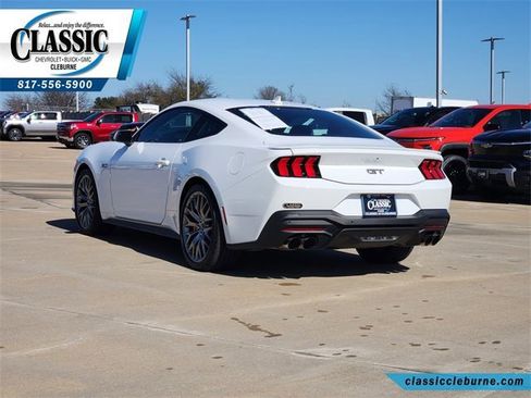 Used 2024 Ford Mustang GT Premium image 5