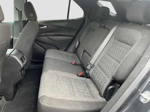 Used 2023 Chevrolet Equinox LT image 22