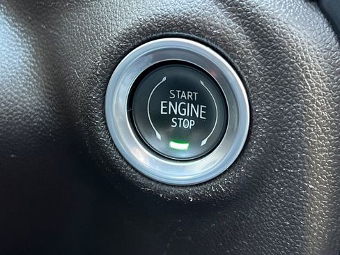 Used 2022 GMC Sierra 2500 Denali w/ Denali Ultimate Package image 32