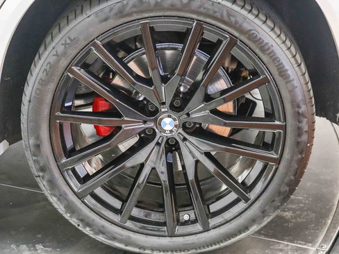 Used 2024 BMW X5 sDrive40i w/ M Sport Package RWD image 11