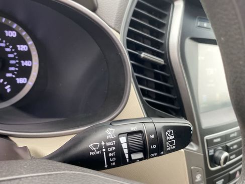 Used 2017 Hyundai Santa Fe Sport image 24