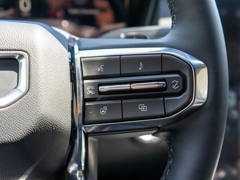 New 2026 GMC Terrain Elevation w/ Elevation Premium Package image 19