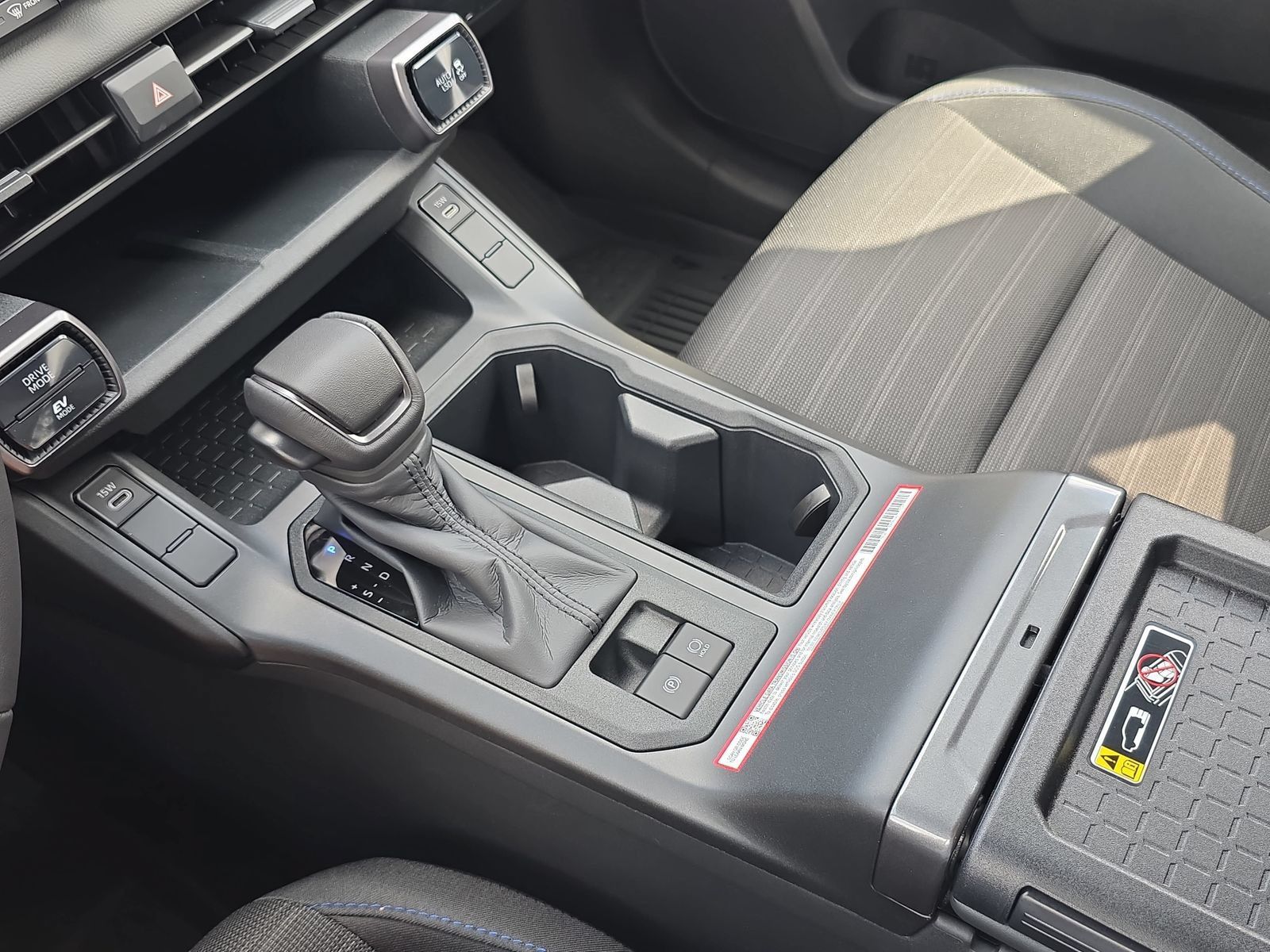 New 2026 Toyota RAV4 SE w/ Convenience Package FWD image 21