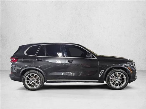 Certified 2023 BMW X5 sDrive40i w/ Parking Assistance Package RWD image 4