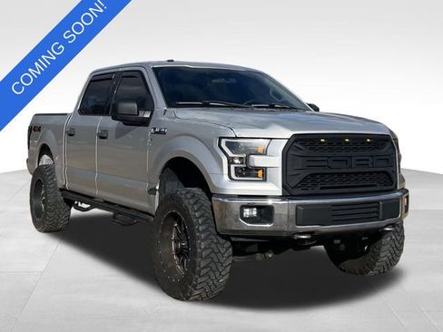 Used 2017 Ford F150 XLT image 1