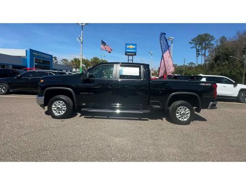 Used 2025 Chevrolet Silverado 2500 LT w/ Convenience Package AWD/4WD image 9