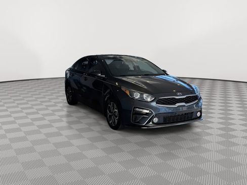 Used 2019 Kia Forte LXS image 2