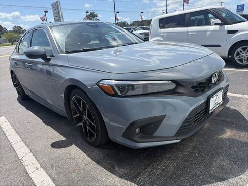 Used 2022 Honda Civic Sport Touring image 2