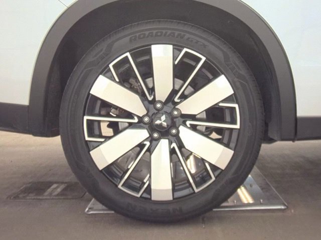 Used 2025 Mitsubishi Outlander SE AWD/4WD image 22